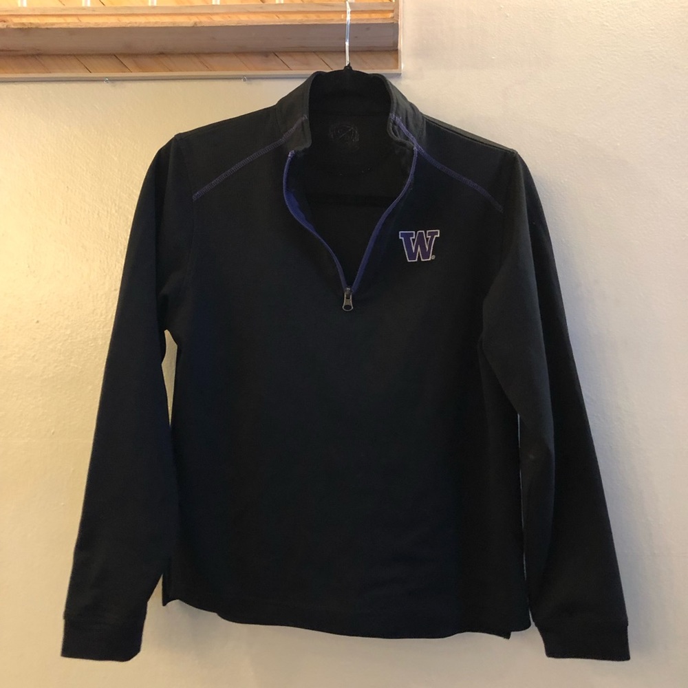 Black UW half-zip pullover
